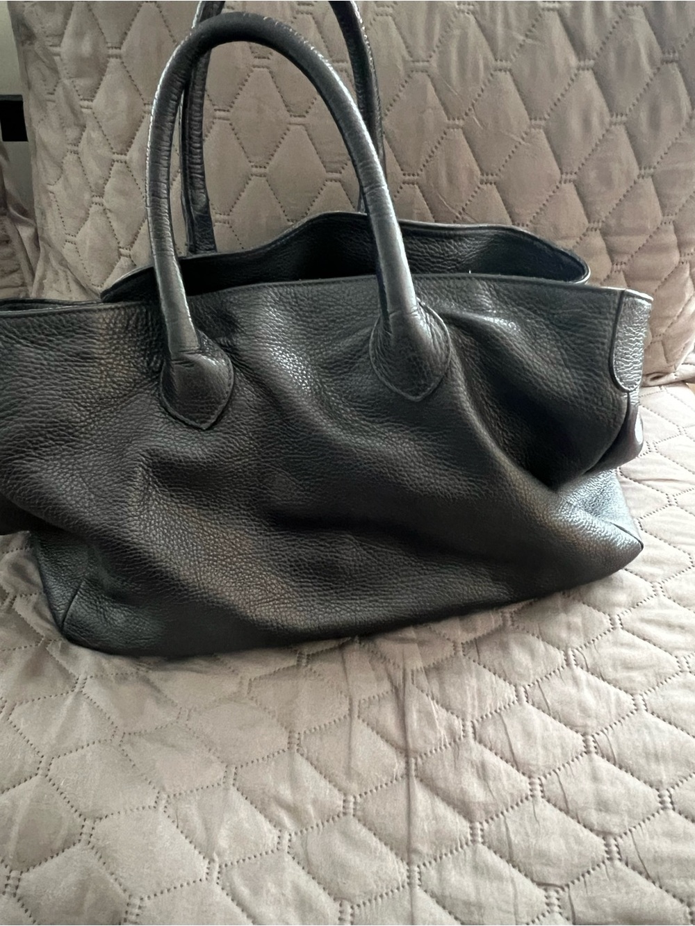 Mark & Graham Elisabetta Slouch Bag